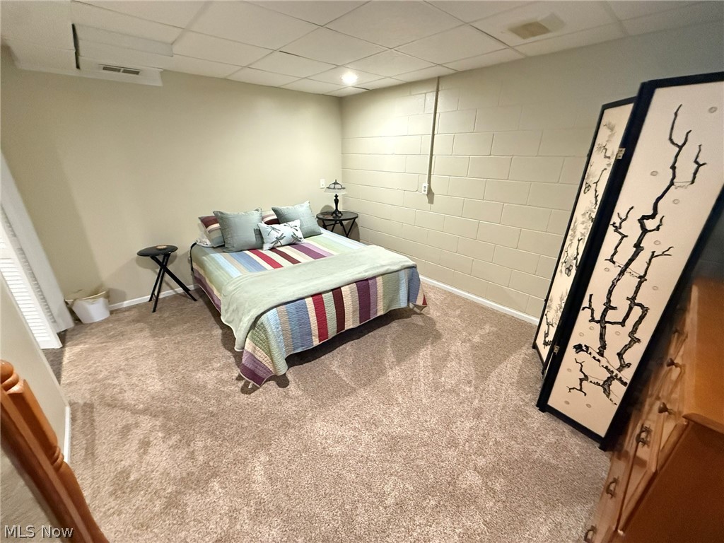 256 Clarence Drive SE New Philadelphia OH 44663