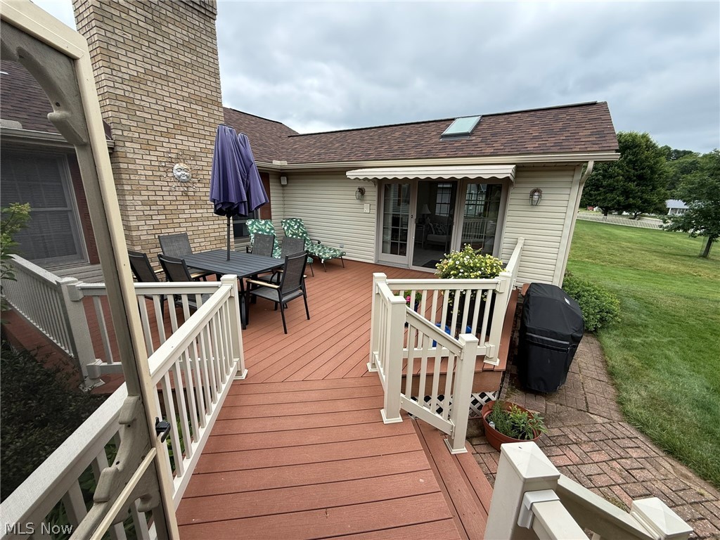 256 Clarence Drive SE New Philadelphia OH 44663