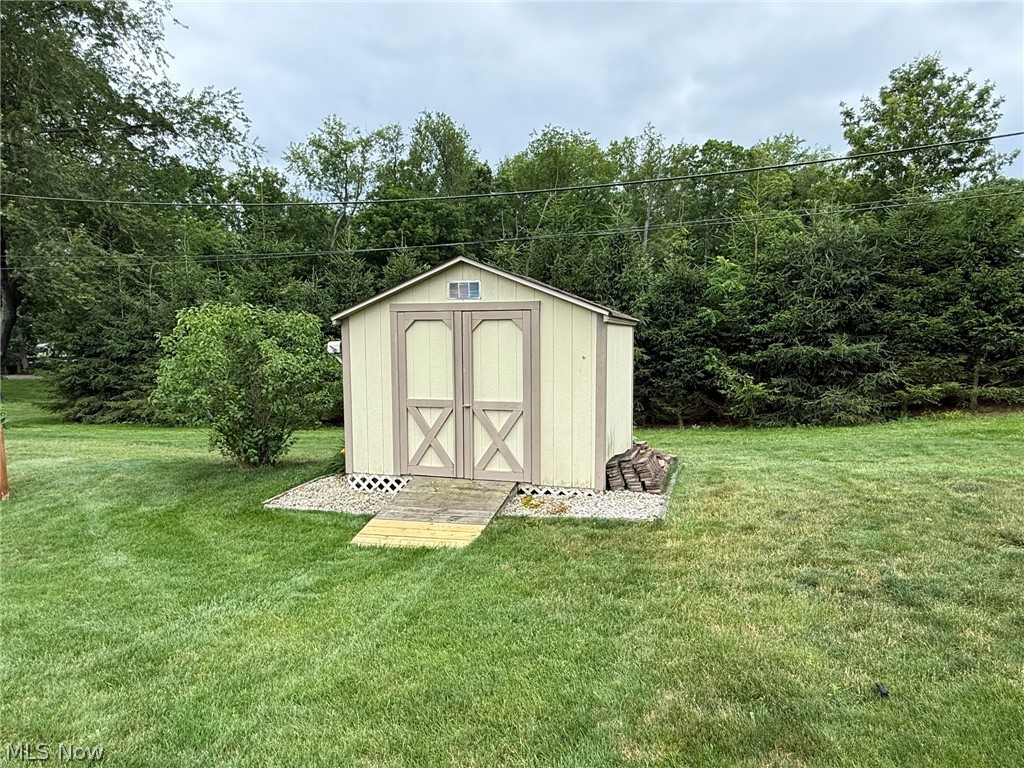 256 Clarence Drive SE New Philadelphia OH 44663