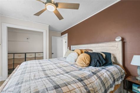 2195 Arthur Avenue Lakewood OH 44107