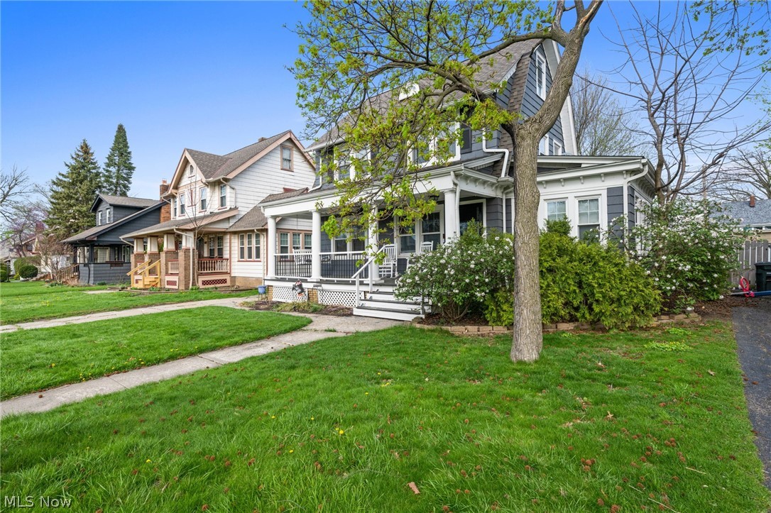 2195 Arthur Avenue Lakewood OH 44107
