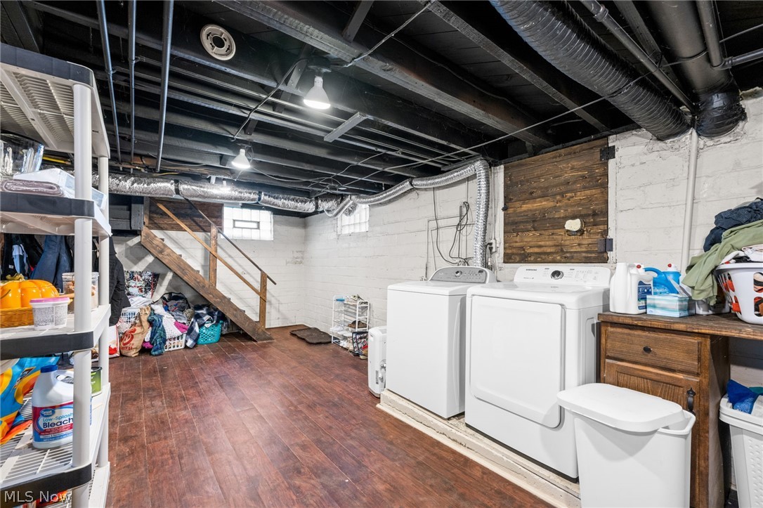 2195 Arthur Avenue Lakewood OH 44107
