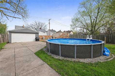 2195 Arthur Avenue Lakewood OH 44107