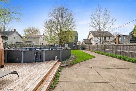 2195 Arthur Avenue Lakewood OH 44107