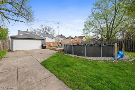 2195 Arthur Avenue Lakewood OH 44107