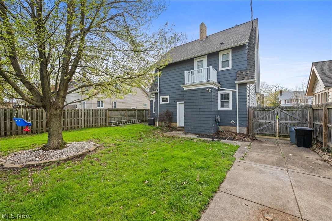 2195 Arthur Avenue Lakewood OH 44107