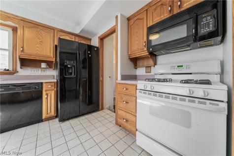 23614 Cedar Road Beachwood OH 44122