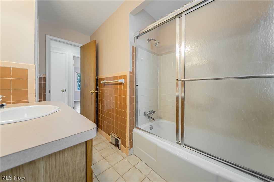 23614 Cedar Road Beachwood OH 44122
