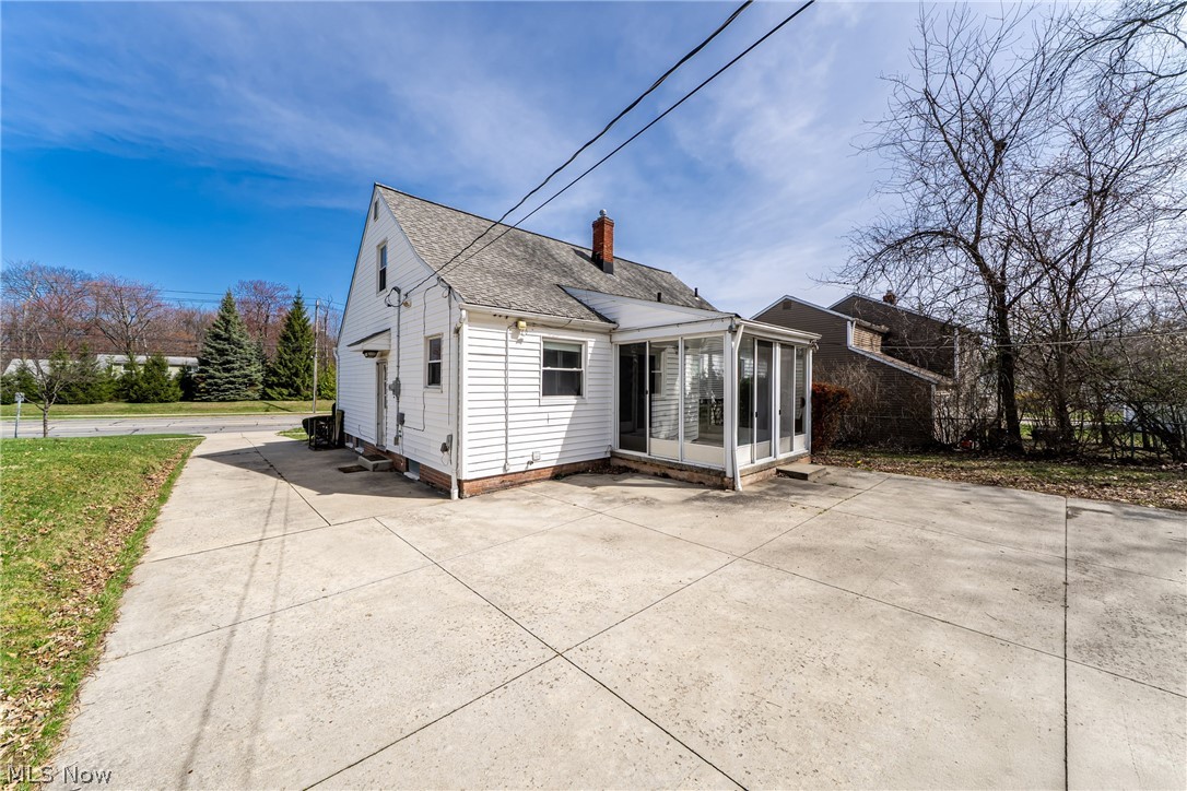 23614 Cedar Road Beachwood OH 44122