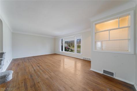 23614 Cedar Road Beachwood OH 44122