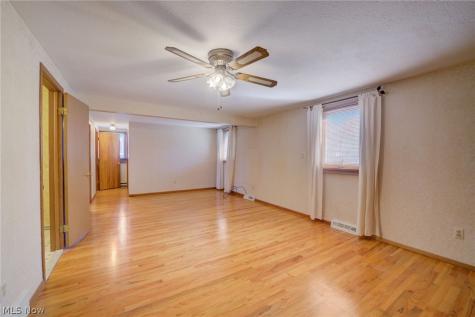 2065 Salem Westlake OH 44145