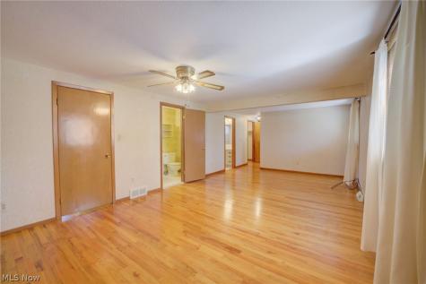 2065 Salem Westlake OH 44145