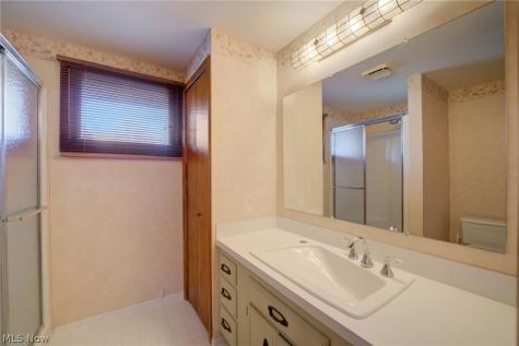 2065 Salem Westlake OH 44145