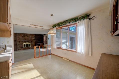 2065 Salem Westlake OH 44145