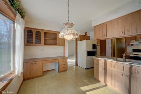 2065 Salem Westlake OH 44145