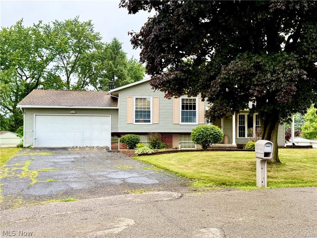 1052 Pheasant Grove Avenue NW Massillon OH 44646