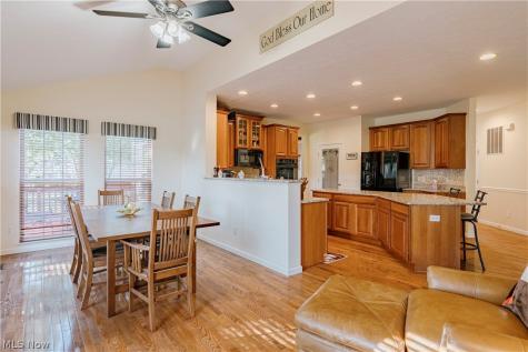 9185 Stonebriar Lane North Ridgeville OH 44039