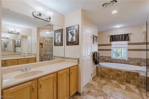 9185 Stonebriar Lane North Ridgeville OH 44039