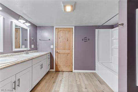 3213 Regent Avenue NE Canton OH 44705