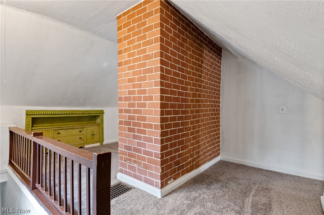 3213 Regent Avenue NE Canton OH 44705