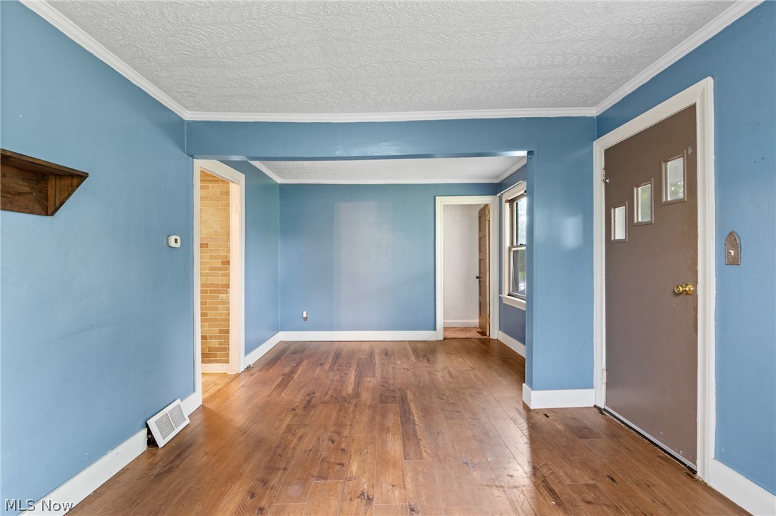 3213 Regent Avenue NE Canton OH 44705