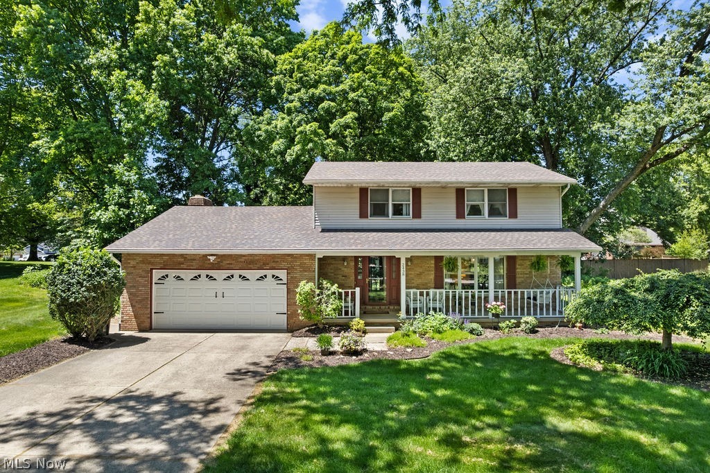 2438 Lyndon Drive Green OH 44685