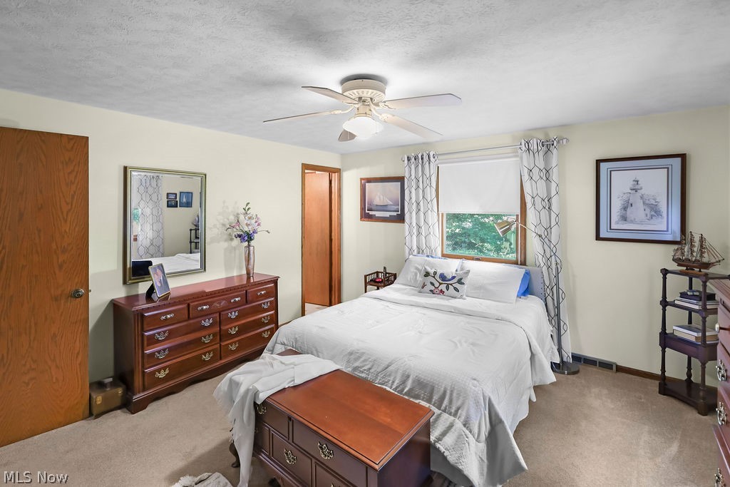 2438 Lyndon Drive Green OH 44685