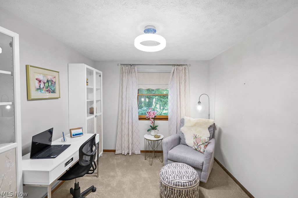 2438 Lyndon Drive Green OH 44685