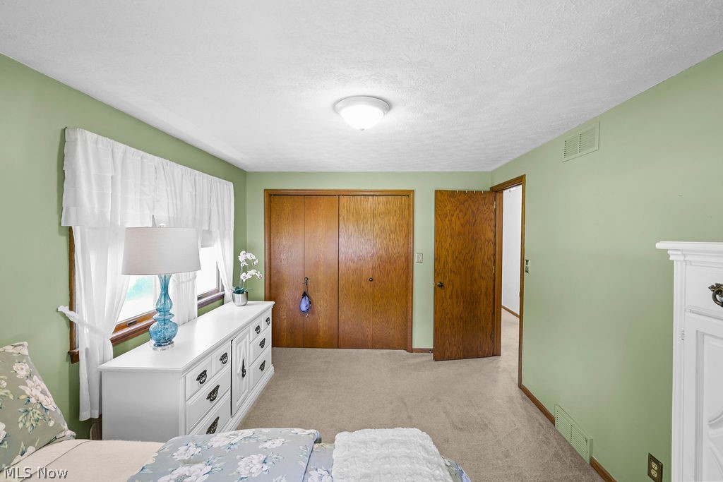 2438 Lyndon Drive Green OH 44685