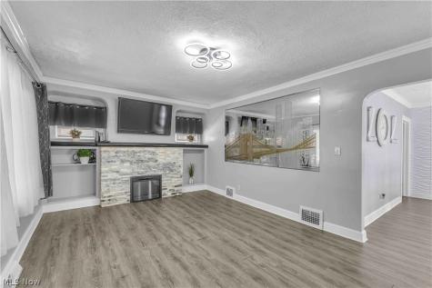 12401 Brighton Avenue Cleveland OH 44111