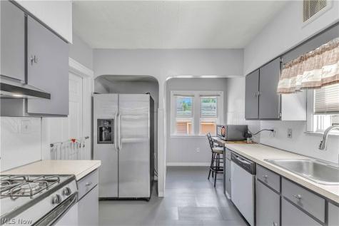 12401 Brighton Avenue Cleveland OH 44111