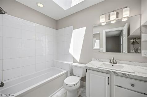 14367 Crown Point Parkway Strongsville OH 44136