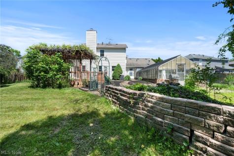 14367 Crown Point Parkway Strongsville OH 44136