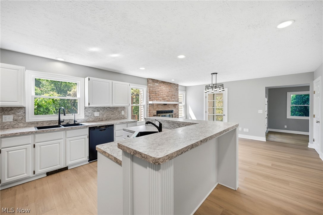 14367 Crown Point Parkway Strongsville OH 44136