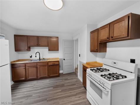 9705 Orleans Avenue Cleveland OH 44105