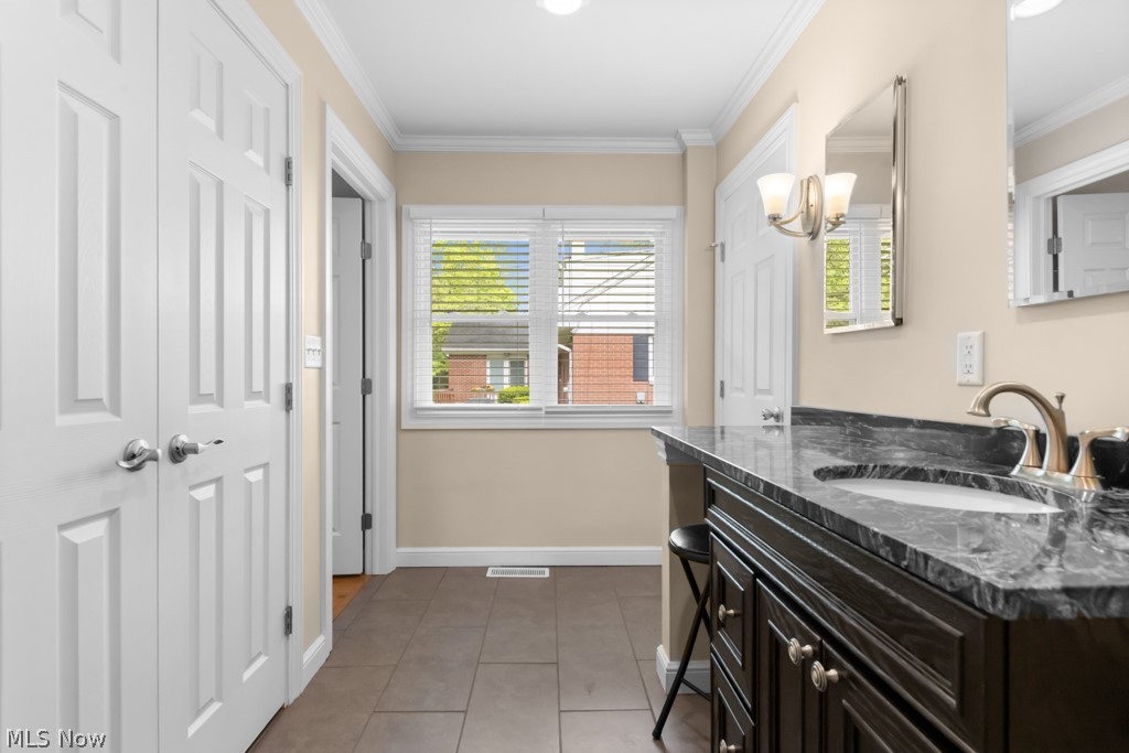 1319 Glamorgan Street Alliance OH 44601