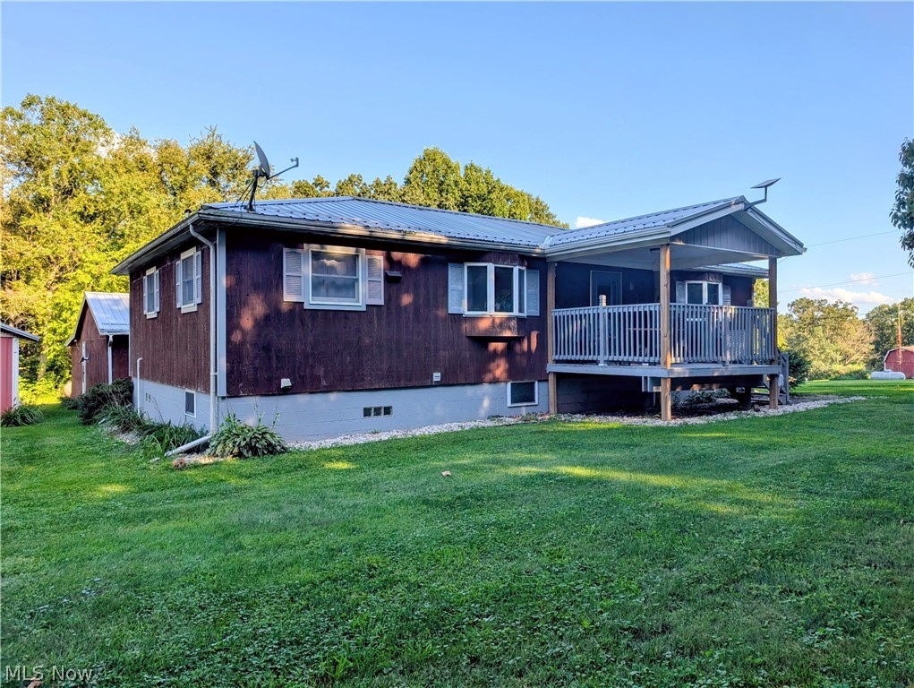 120 Glory Road NW Carrollton OH 44615