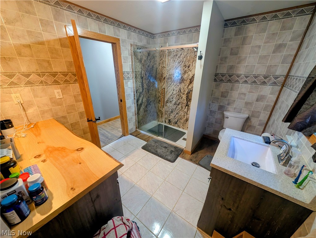 120 Glory Road NW Carrollton OH 44615