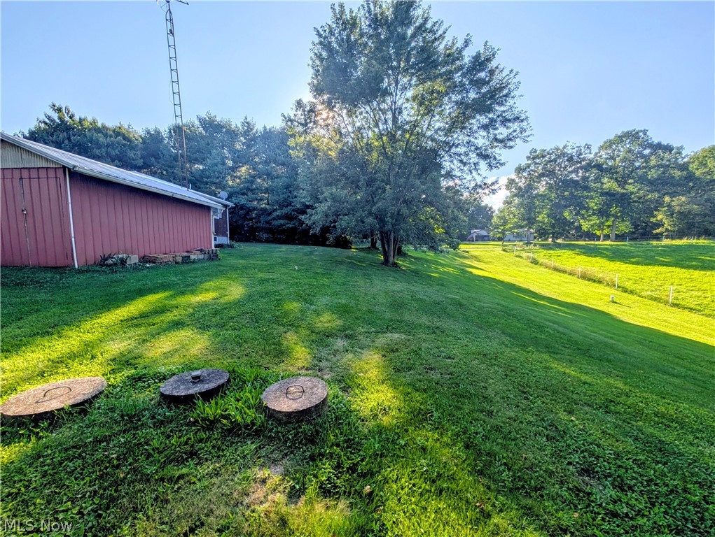 120 Glory Road NW Carrollton OH 44615