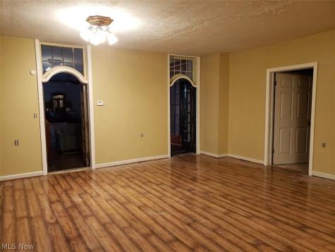 739 Cohasset Drive Youngstown OH 44511