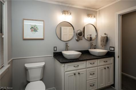 2810 Brentwood Close Street NW Canton OH 44708