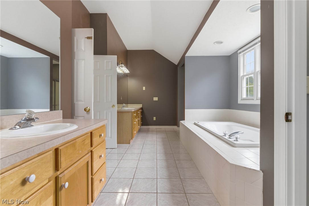 11678 Dunham Road Northfield Center OH 44067