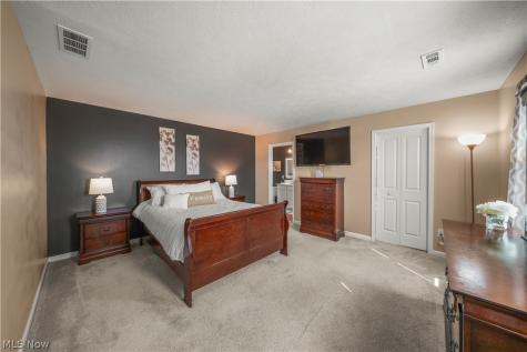 2207 Fowl Road Elyria OH 44035