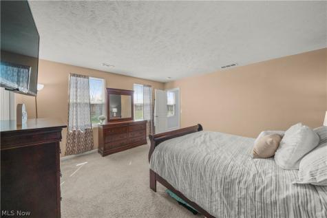 2207 Fowl Road Elyria OH 44035