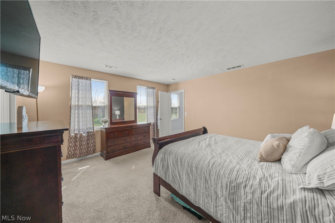2207 Fowl Road Elyria OH 44035