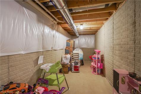 2207 Fowl Road Elyria OH 44035