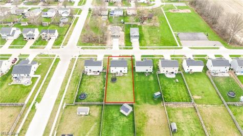 2207 Fowl Road Elyria OH 44035