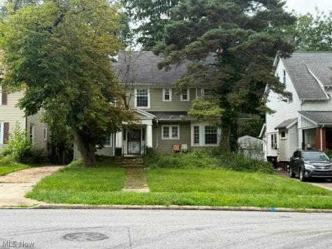 1676 Lee Road Cleveland Heights OH 44118