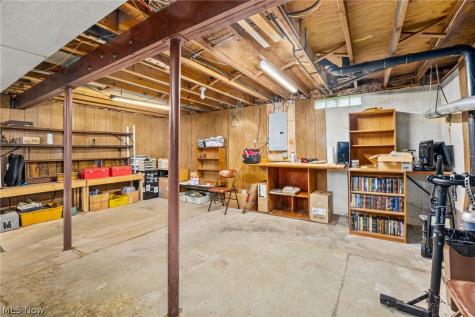 275 1st Street Wadsworth OH 44281