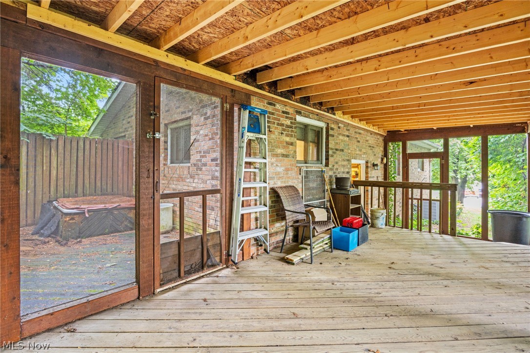 275 1st Street Wadsworth OH 44281
